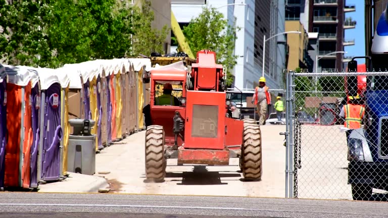 Best Standard Portable Toilet Rental  in Renton, WA